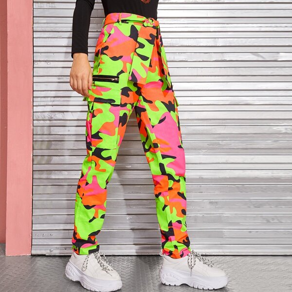 

Camo Pattern Flap Pockets Belted Cargo Pants