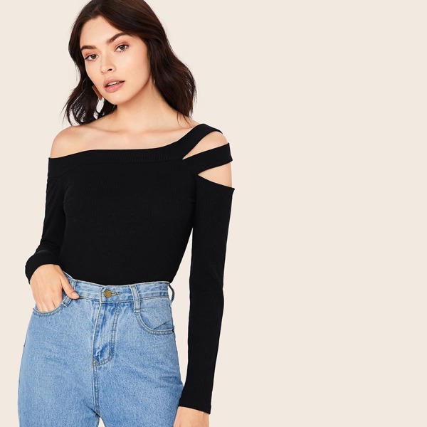 

Asymmetrical Neck Cut Out Form Fitted Top