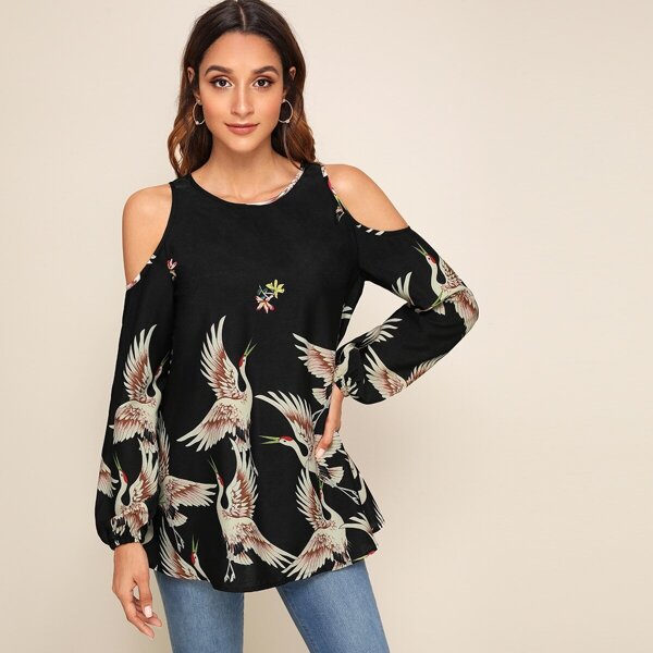 

Keyhole Back Cold Shoulder Crane Print Top, Black