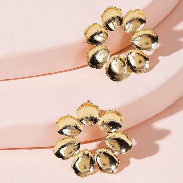 

Flower Design Stud Earrings 1pair