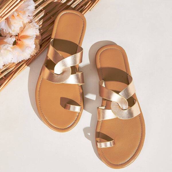 

Metallic Toe Ring Flat Sliders