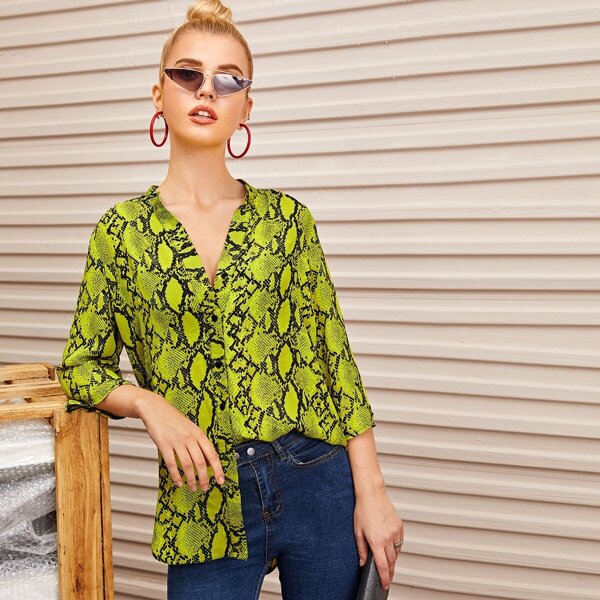 

Neon Snakeskin Print Curved Hem Shirt