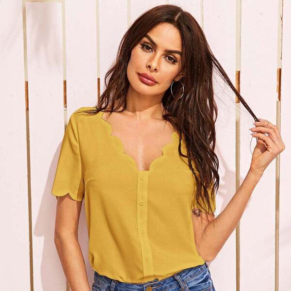 

Solid Scallop Trim Button Detail Top, Mustard yellow