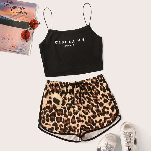 

Slogan Graphic Cami Top & Leopard Dolphin Shorts Set, Multicolor