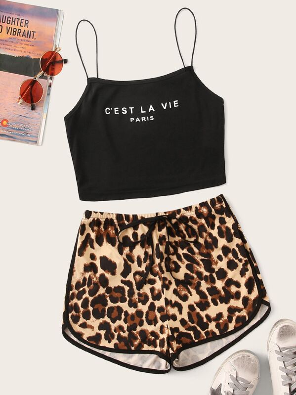 

Slogan Graphic Cami Top & Leopard Dolphin Shorts Set, Multicolor