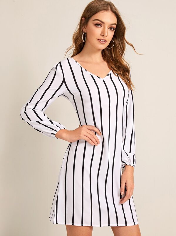 

Striped V-neck Tie Back Dress, Black and white, Luiza