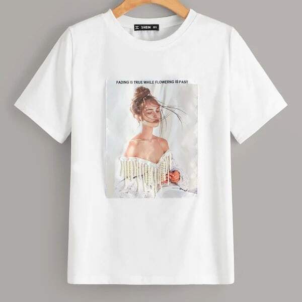 

Plus Figure Graphic Pearls Detail Tee