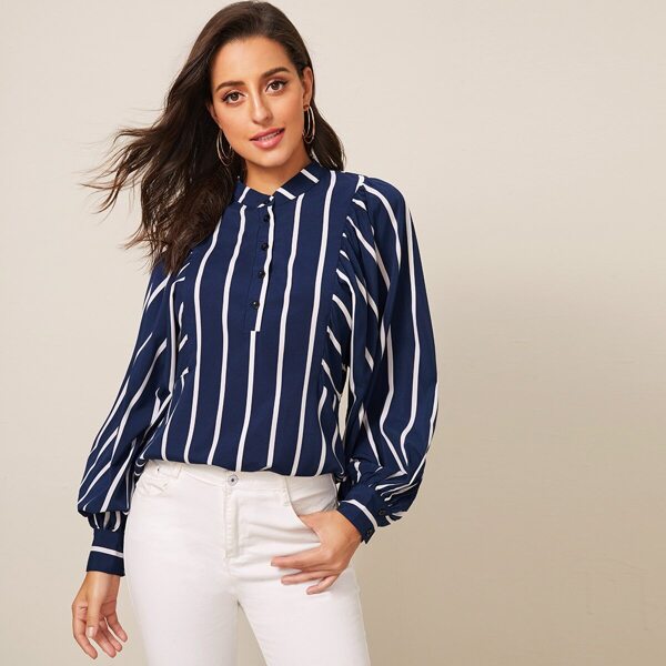 

Stripe Print Button Front Blouse