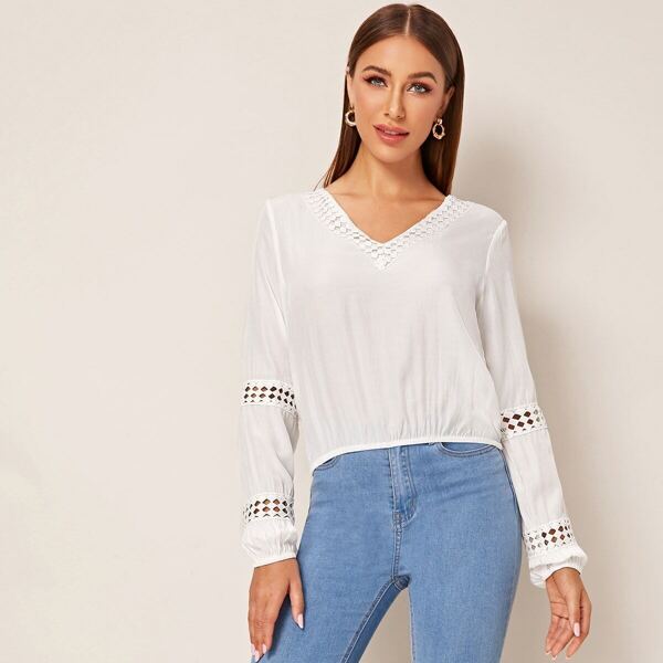 

Lace Panel Cut Out Solid Blouse, White