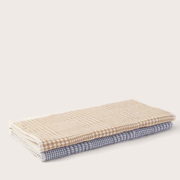 

Plaid Pattern Towel 1pc