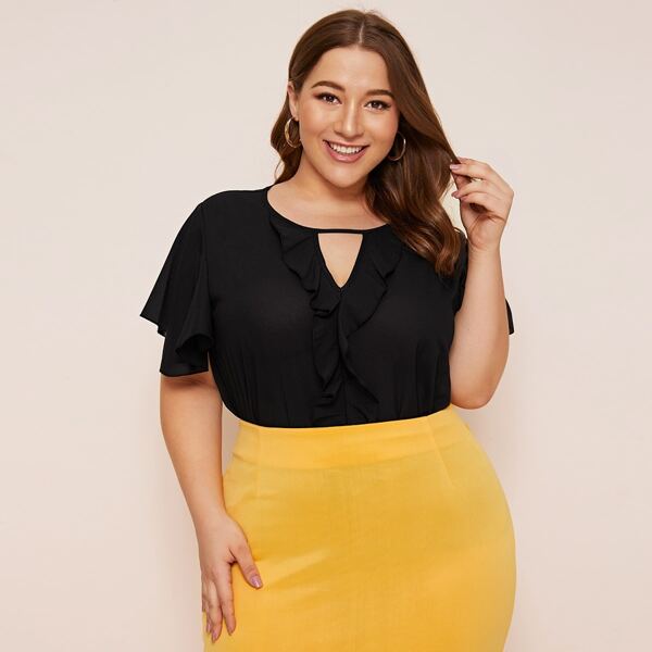 

Plus Ruffle Trim Keyhole Neck Solid Blouse