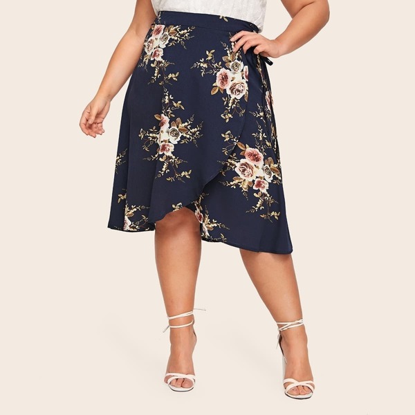 

Plus Floral Print Tulip Hem Skirt