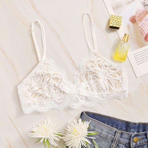 

Floral Lace Scalloped Trim Bralette