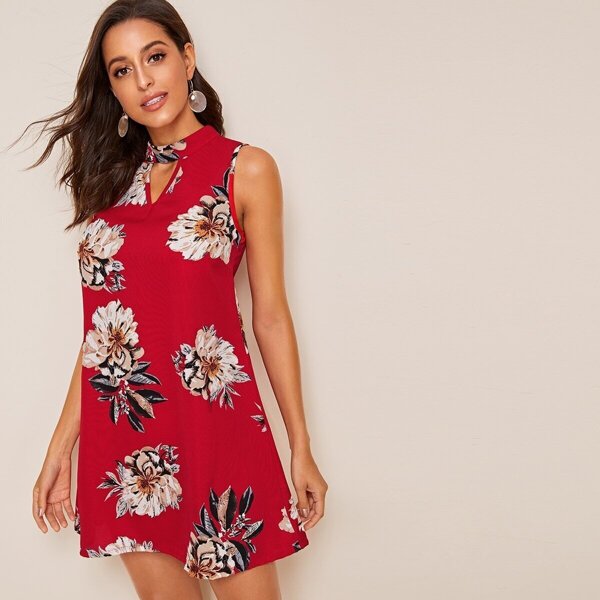 

Floral Keyhole Front Tunic Dress