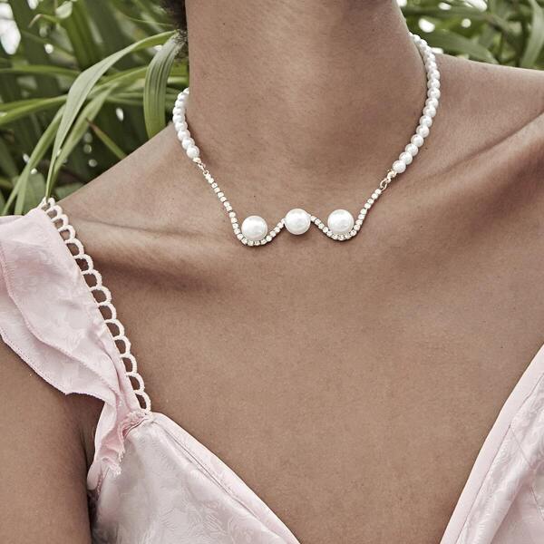 

Rhinestone Engraved Bar Faux Pearl Beaded Choker 1pc