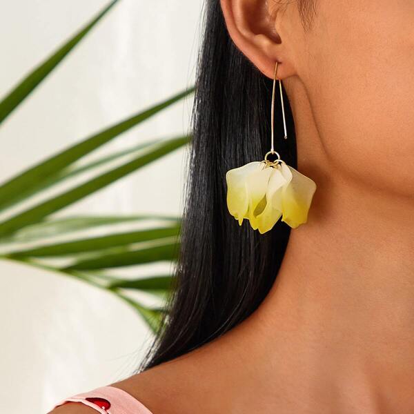 

Sombre Flower Drop Earrings 1pair