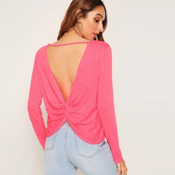 

V-cut Twist Solid Top