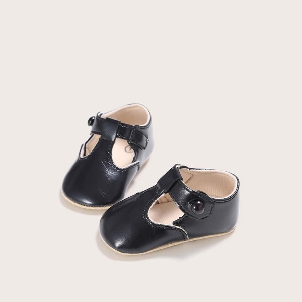 

Baby Cut Out Detail Flats