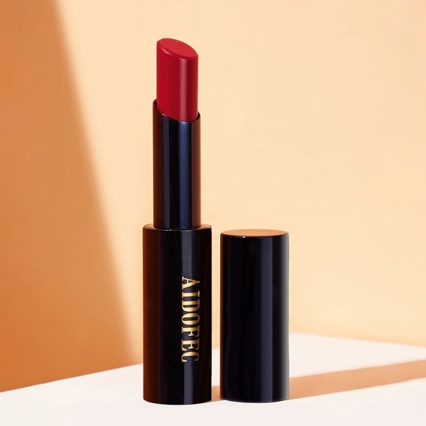 

Moisturizing Lustre Lipstick