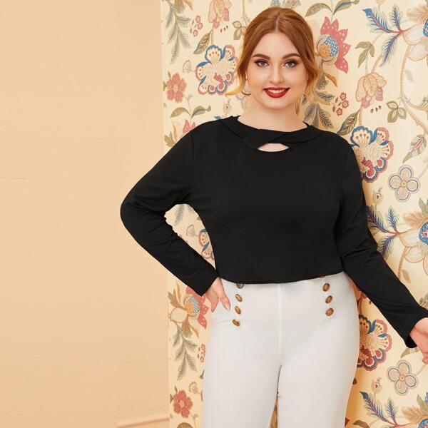 

Plus Cut Out Twist Neck Tee