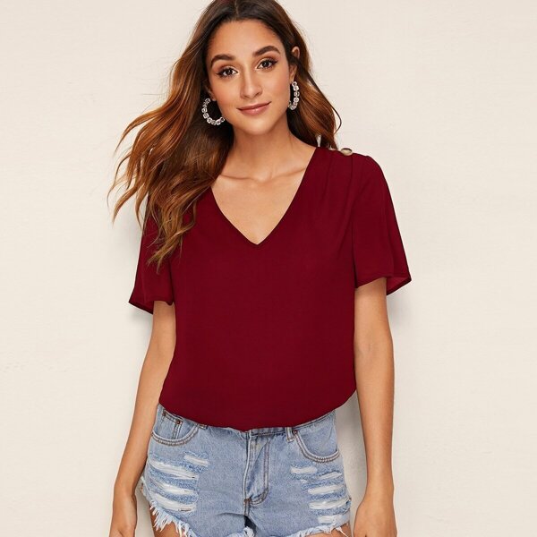 

Solid Button Detail Top, Burgundy