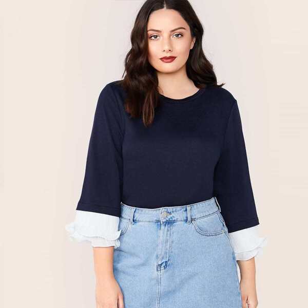 

Plus Contrast Plisse Ruffle Cuff Pullover