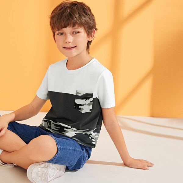 

Boys Camo Print Pocket Patched Colorblock Tee