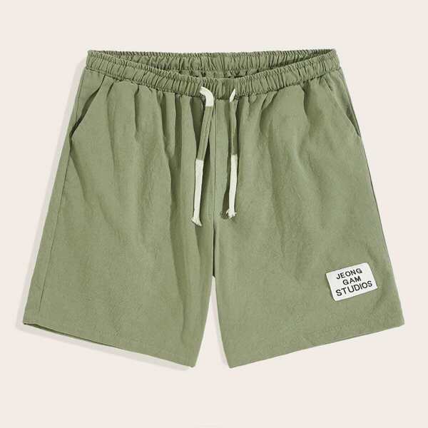 

Men Patched Pocket Drawstring Waist Shorts