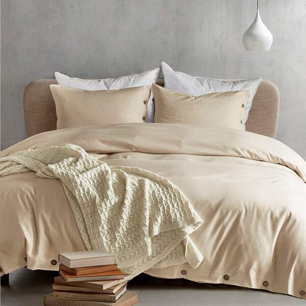 

Wooden Button Decor Plain Sheet Set