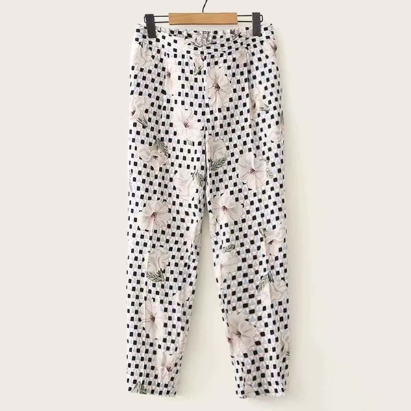

Floral And Plaid Print Carrot Pants