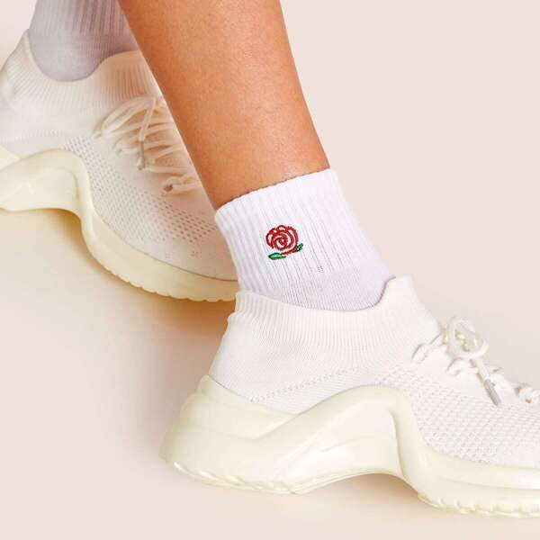 

Flower Embroidery Ankle Socks 1pair, White