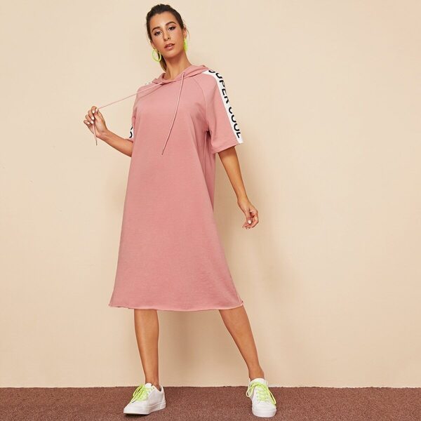 

Slogan Print Raglan Sleeve Hoodie Dress