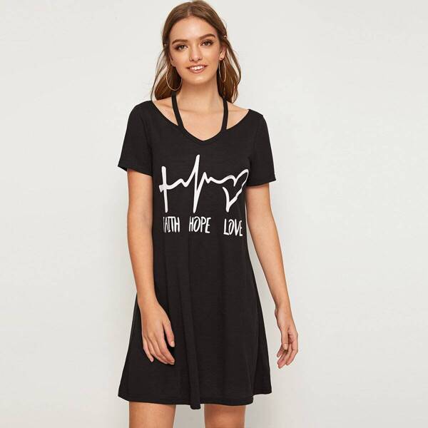 

Cut Out Graphic and Slogan Print Dress