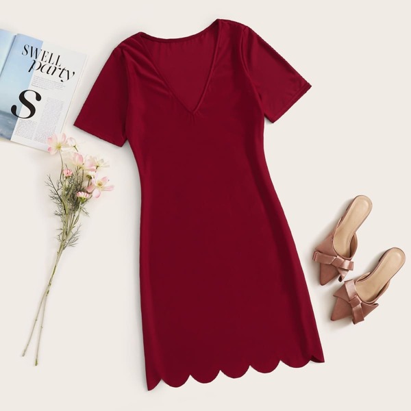 

Solid Scallop Trim V Neck Dress, Burgundy