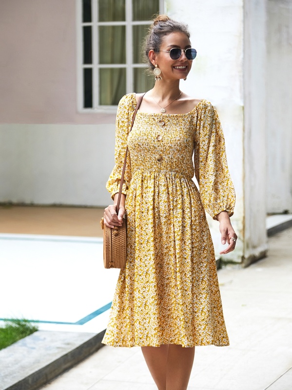 

Ditsy Floral Square Neck Shirred Swing Midi Dress, Yellow