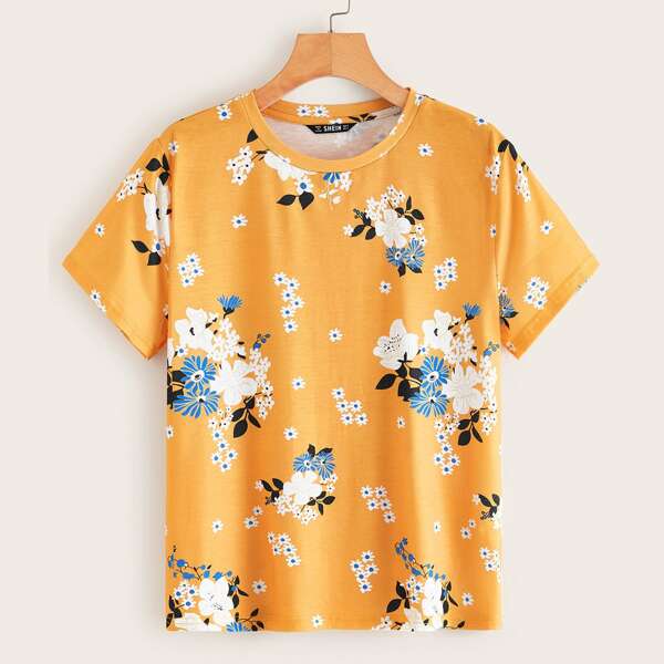

Botanical Print Short Sleeve Top
