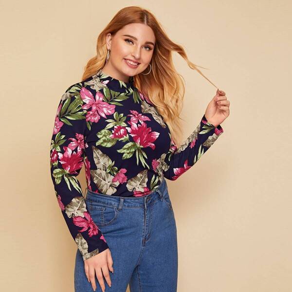 

Plus Mock Neck Botanical Print Top