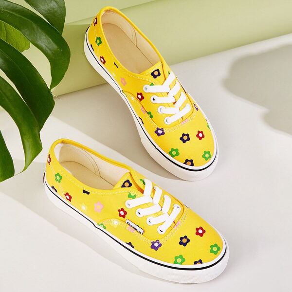 

Floral Print Low Top Sneakers