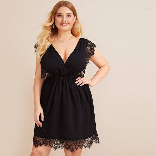 

Plus Contrast Lace V Neck Dress, Black
