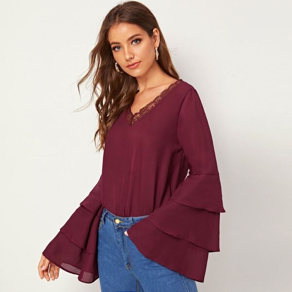 

Contrast Lace Layered Sleeve Blouse