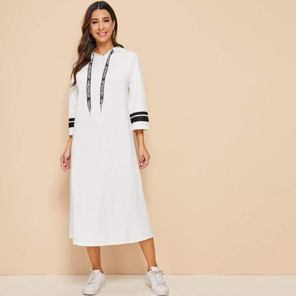 

Drop Shoulder Star and Slogan Drawstring Hooded Dress