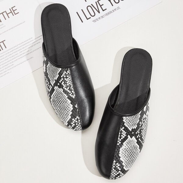 

Random Snakeskin Panel Flat Mules, Multicolor