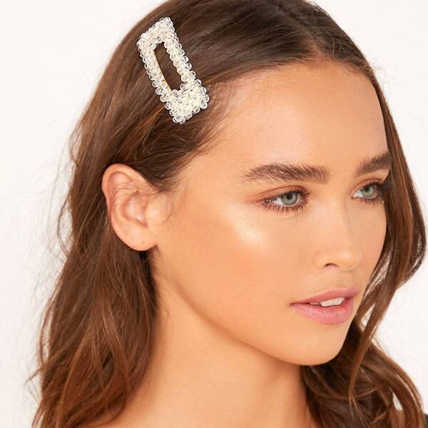 

Clear Beaded Rectangle Hair Clip