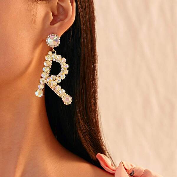 

Rhinestone Engraved R Shaped Mismatched Earrings 1pair