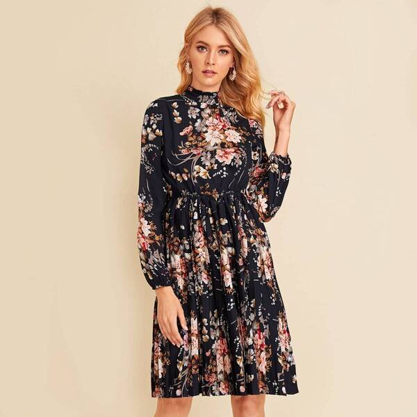 

Mock Neck Botanical Print Pleated Dress, Navy blue