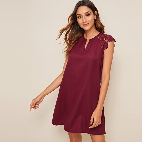 

Notch Neck Lace Trim Tunic Dress