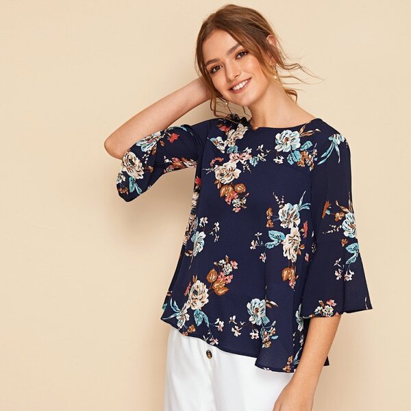 

Flounce Sleeve Floral Print Top