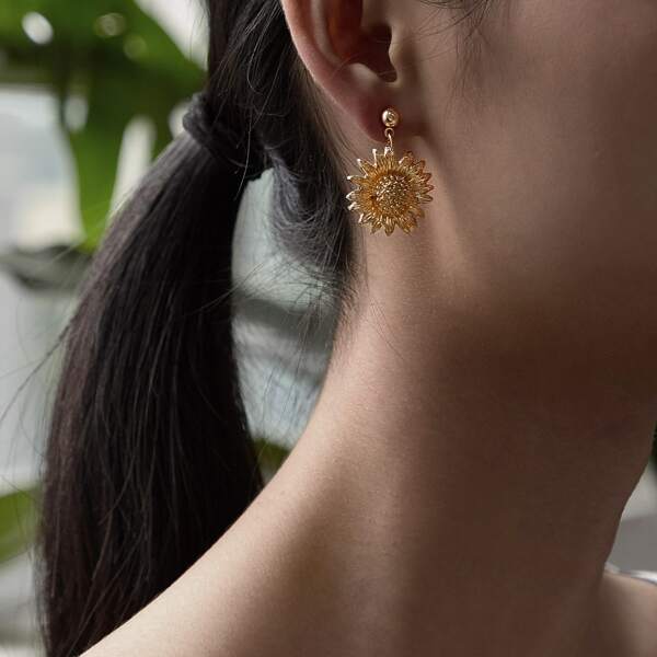 

Flower Design Drop Earrings 1pair, Gold