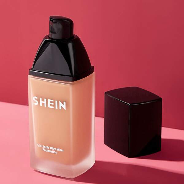 

Little Black Tube Long-wearing Liquid Foundation Natural