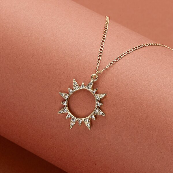 

Rhinestone Crystal Pave Starburst Pendant Necklace